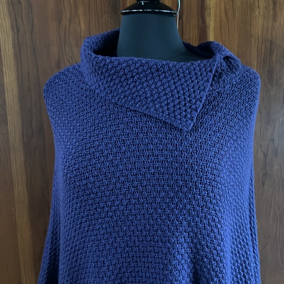 Coldwater Creek Knitted Poncho - Picture 2 of 5